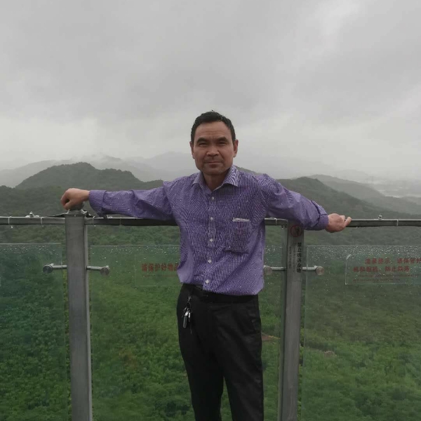 虚心漫步陌颜的照片