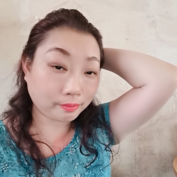 荔枝浅吻鲤鱼的照片