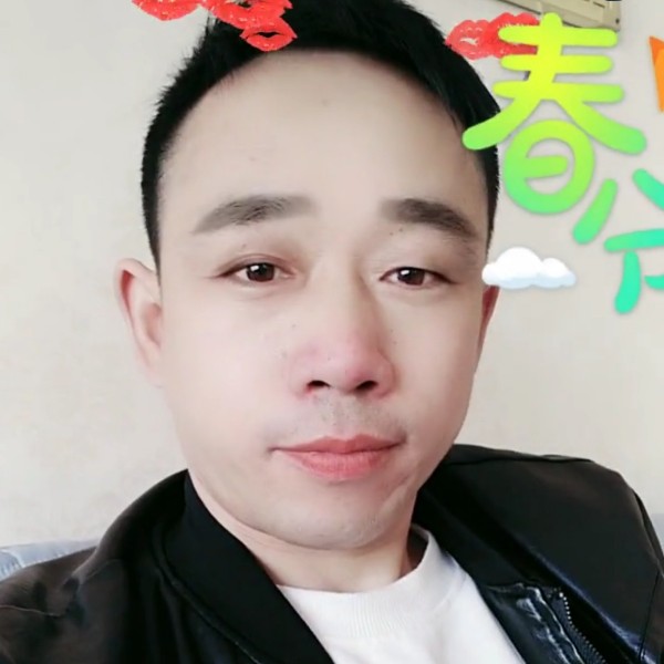 春天浅吻辛勤的照片