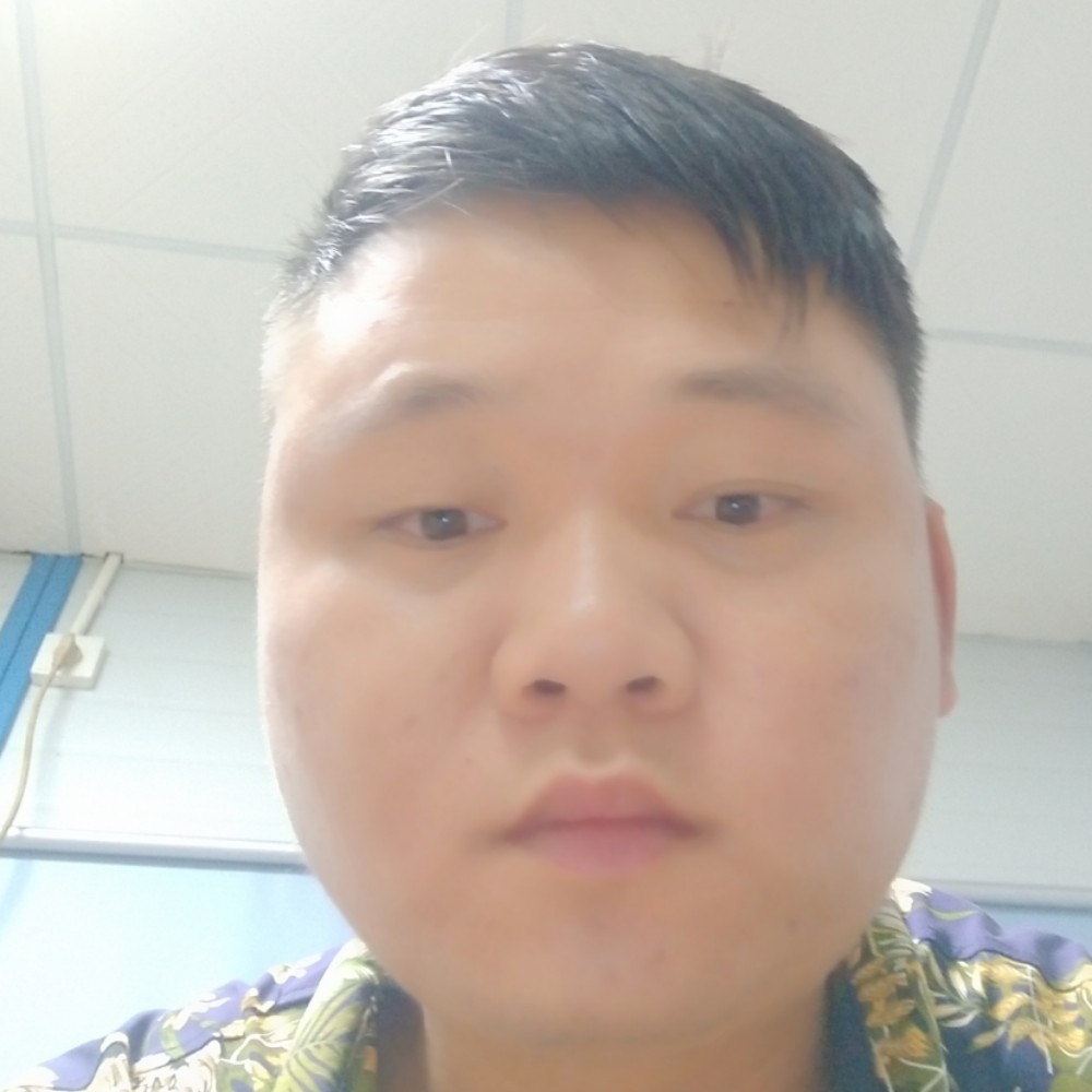 绿草爱幽默的照片