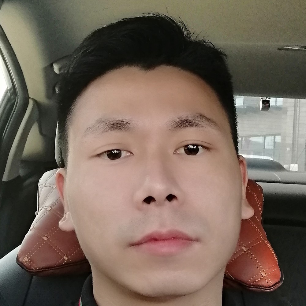 衬衫有灼热的照片