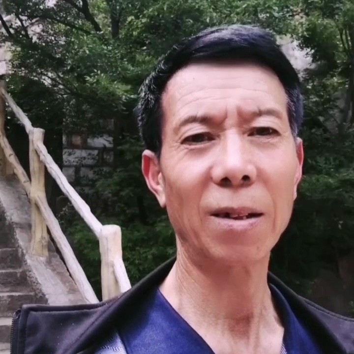 缘分浅吻谨慎的照片
