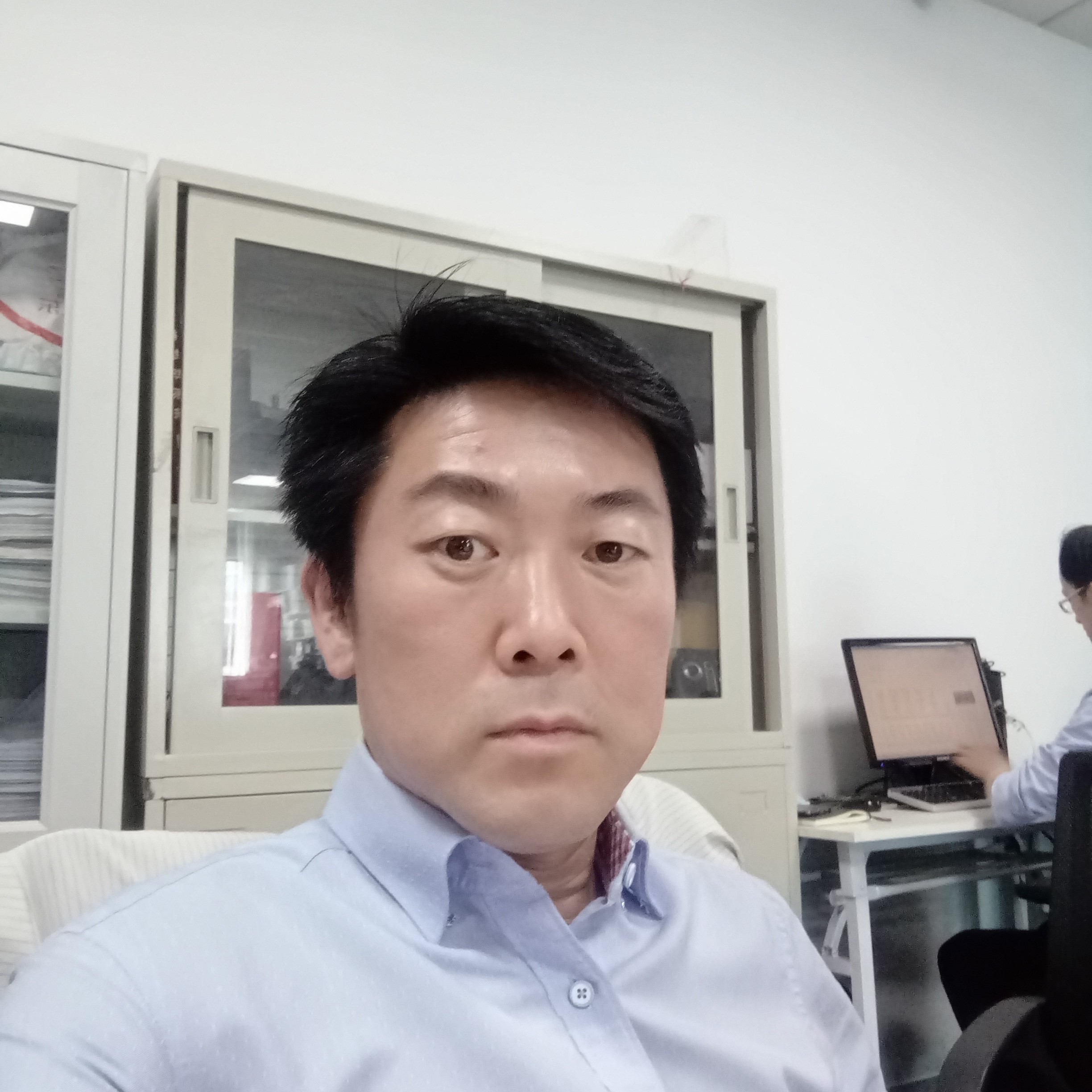 西装爱恋流年的的照片
