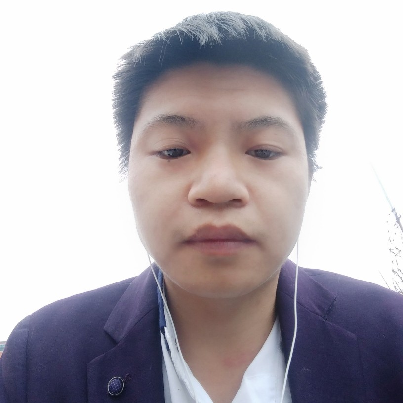矫情踢灯泡的照片