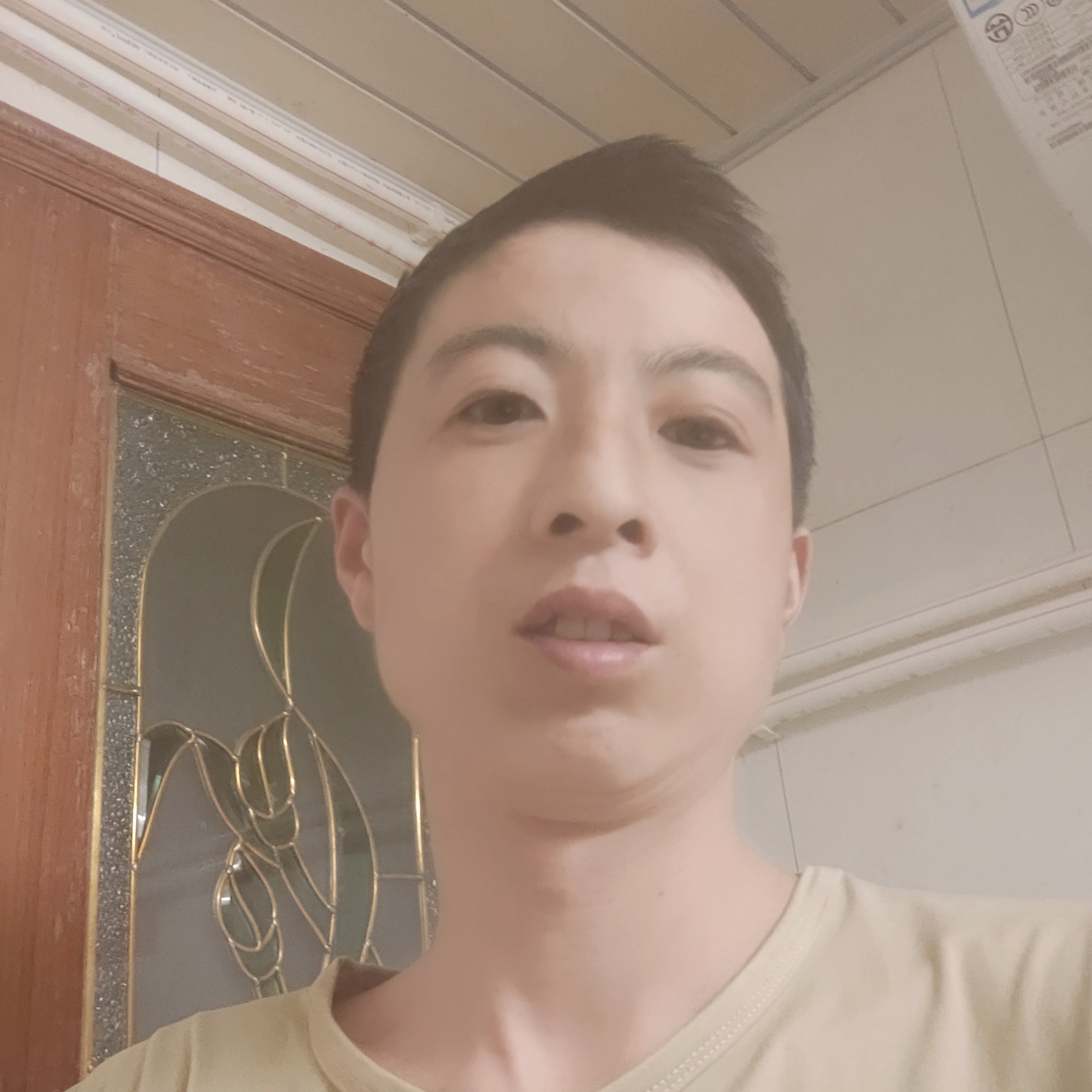 一个孤单人的照片