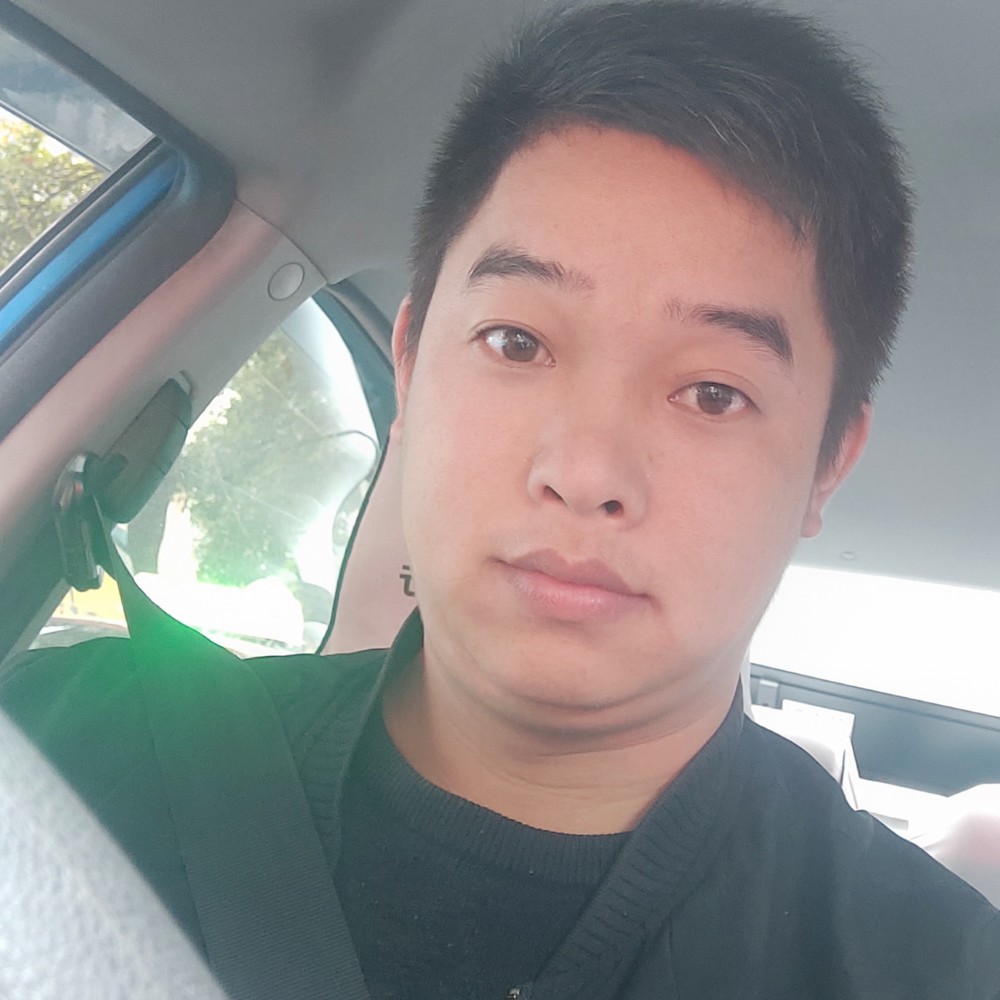 大象闻魁梧的照片