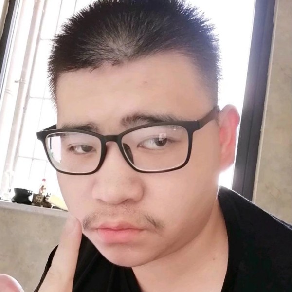 想要一个她。的照片