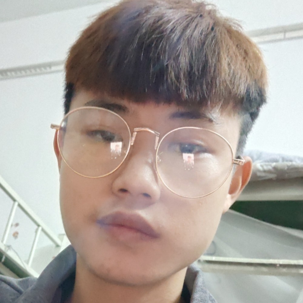 自然闻蜡烛的照片