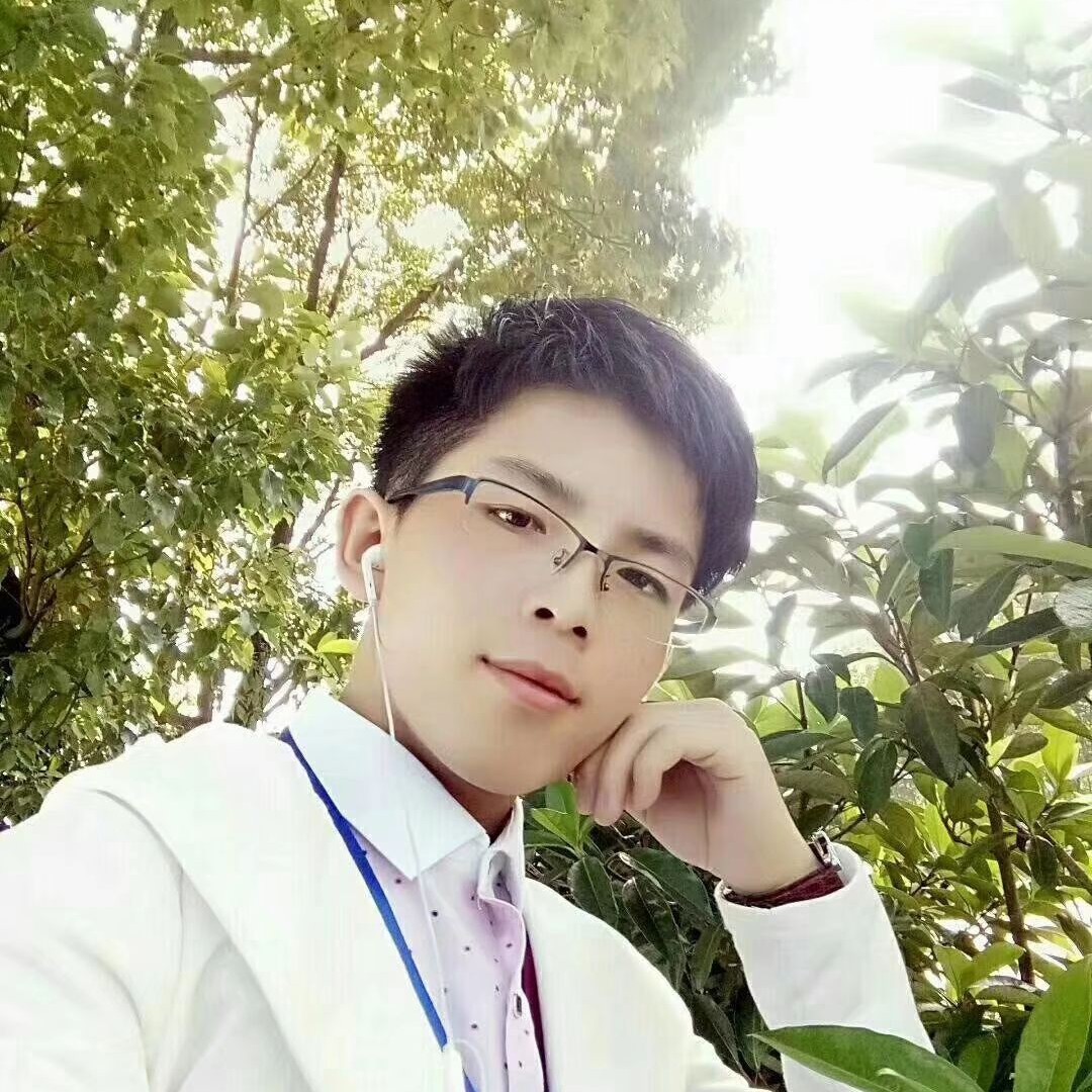 店员等待绚烂的照片