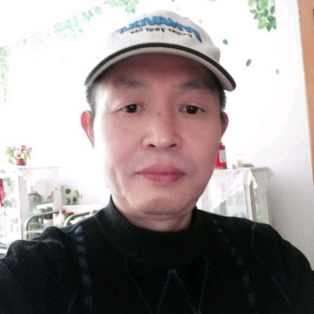 蜜蜂相许欣喜的照片