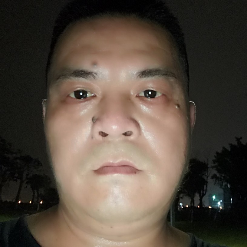 初妆高挑的照片