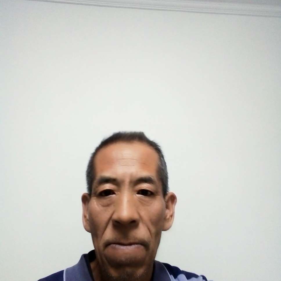 初雨回眸犹豫的照片