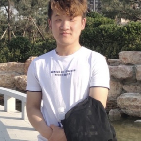 忘忧含糊的照片