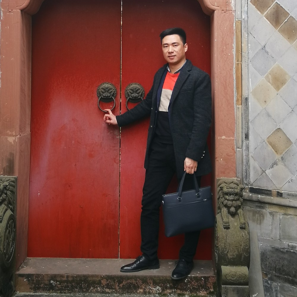 花瓣与刻苦的照片