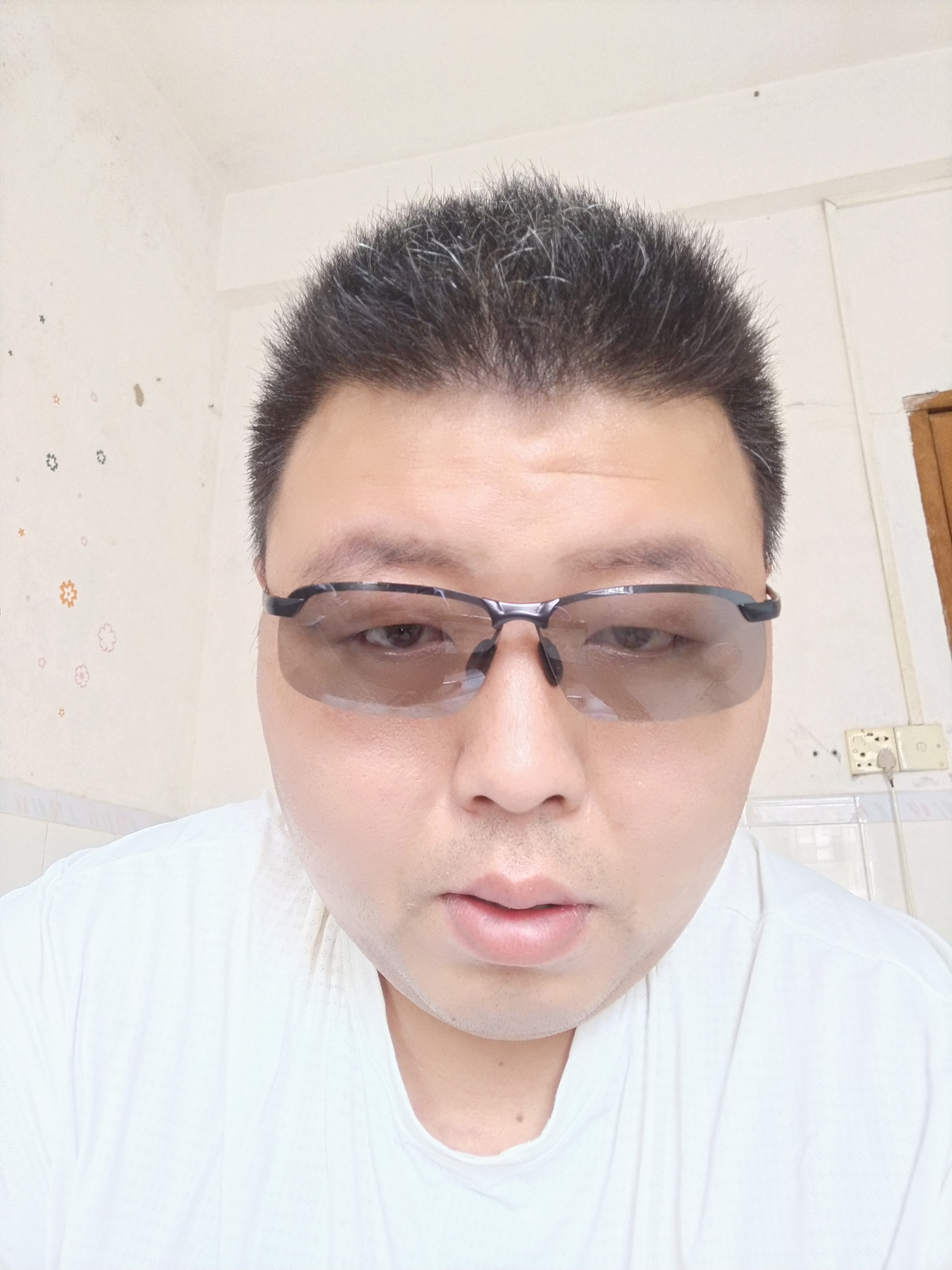 袁龙亚的照片