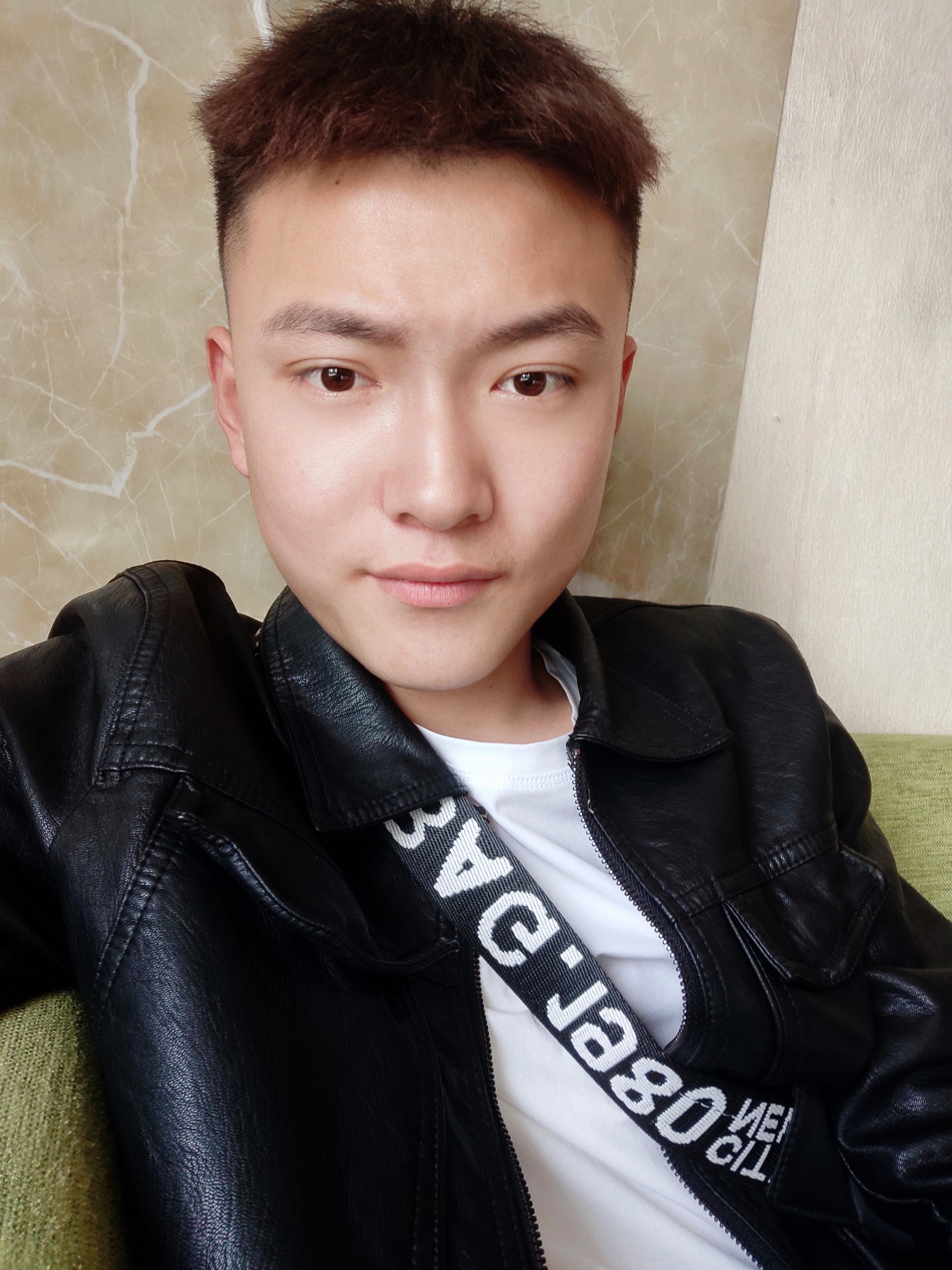 YAN自豪的照片