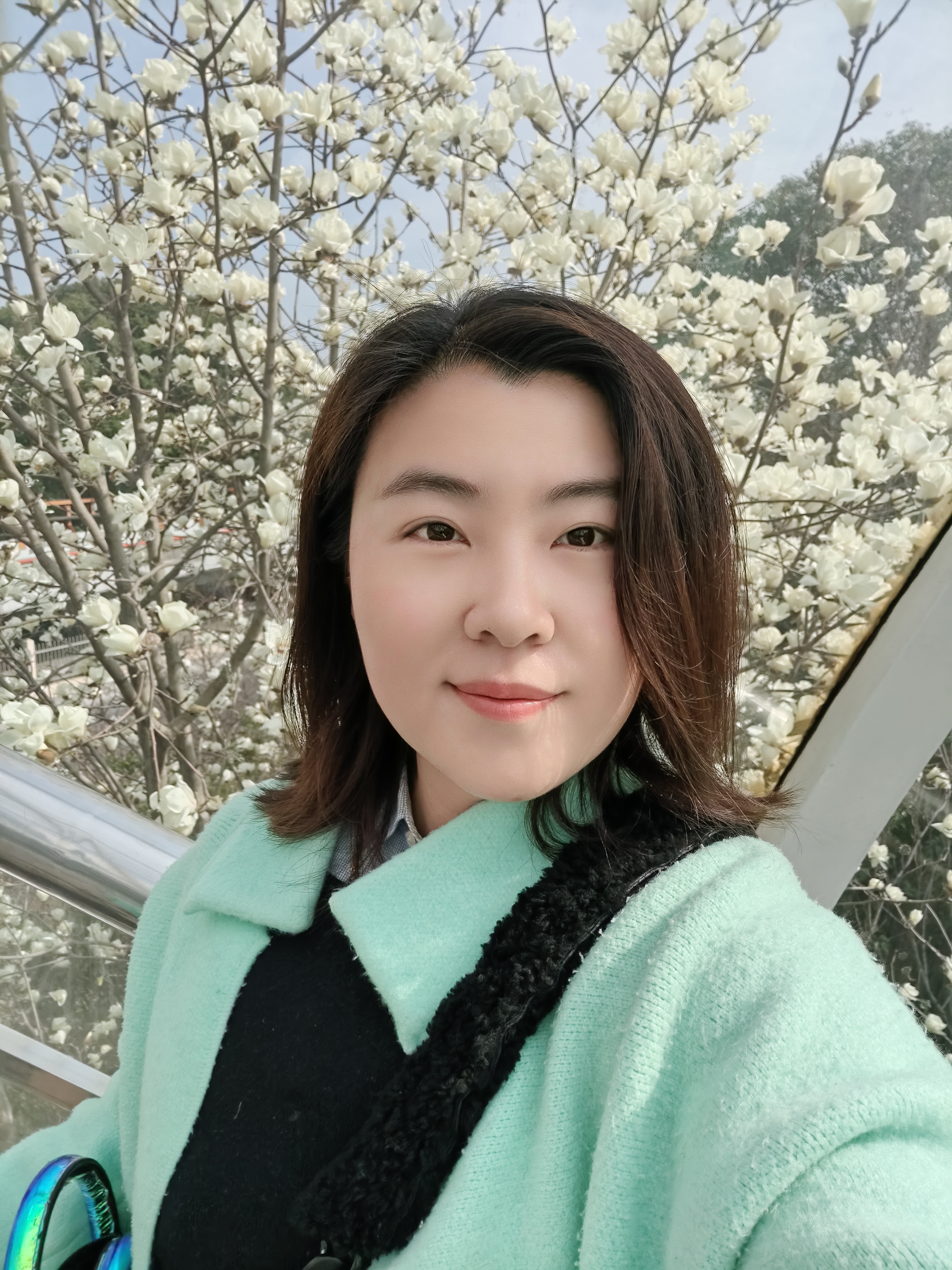 浅浅的照片