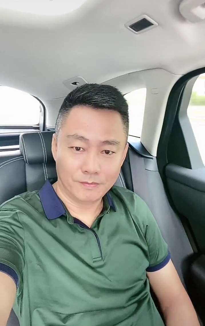 51岁离异男征婚照片(id:4843904)_广东广州征婚交友_我主良缘网