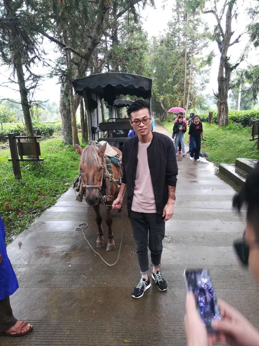 有故事de男人042岁男173cm高中及以下最近一次登录:10-27 13:1080后现