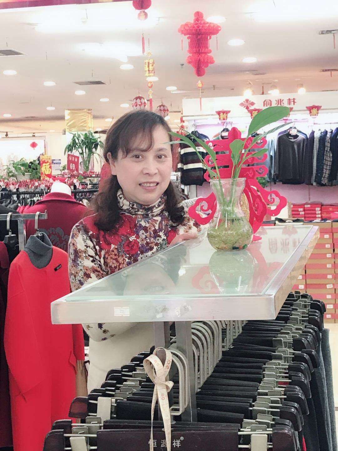 60歲離異女徵婚照片(id:983407)_湖北武漢徵婚交友_我主良緣網