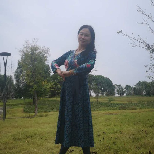 58岁离异女征婚照片(id:3752128)_广东深圳征婚交友_我主良缘网