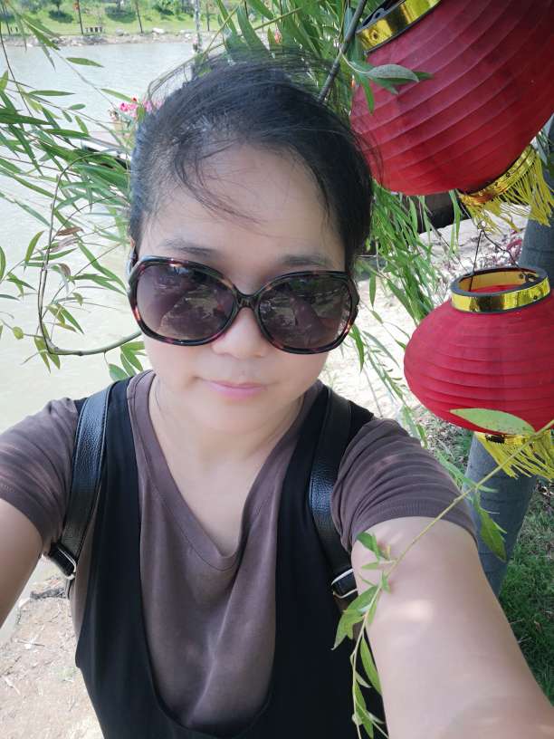 爱国主义教育书籍……"二,活动上,首先由八一班的学生代表闫可心发言