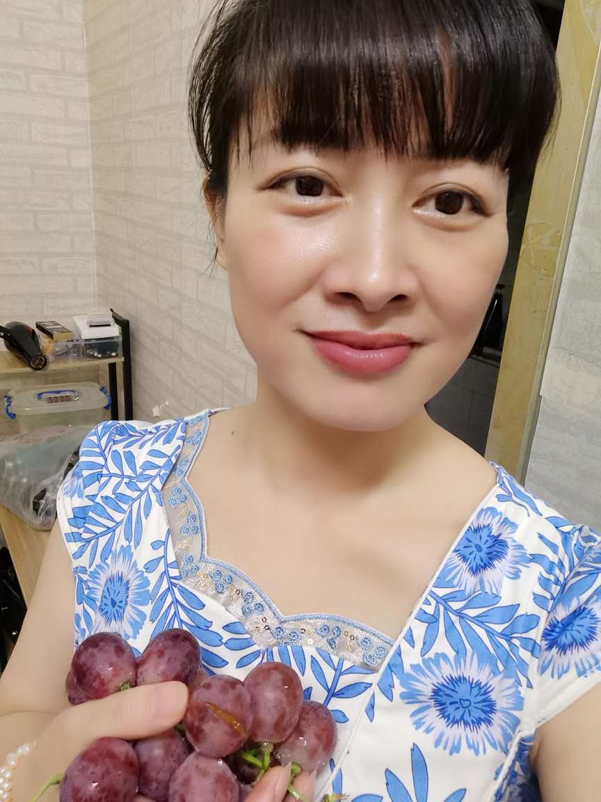 41岁离异女征婚照片(id:3731476)_广东中山征婚交友_我主良缘网