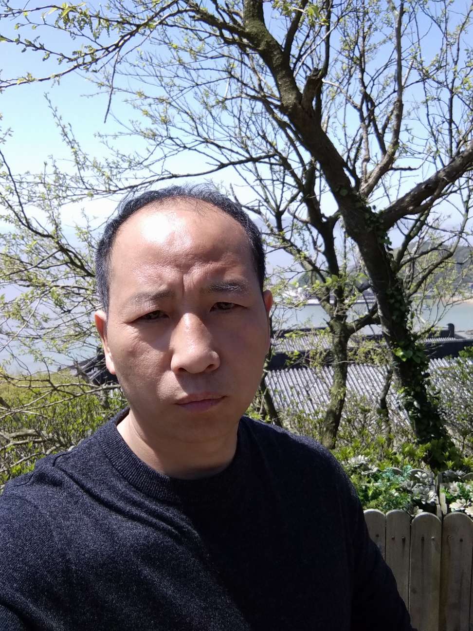 48岁离异男征婚照片(id:2036541)_上海上海征婚交友_我主良缘网