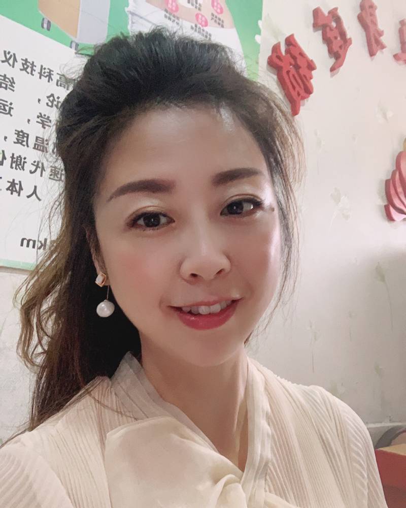 41岁离异女征婚照片(id:5138846)