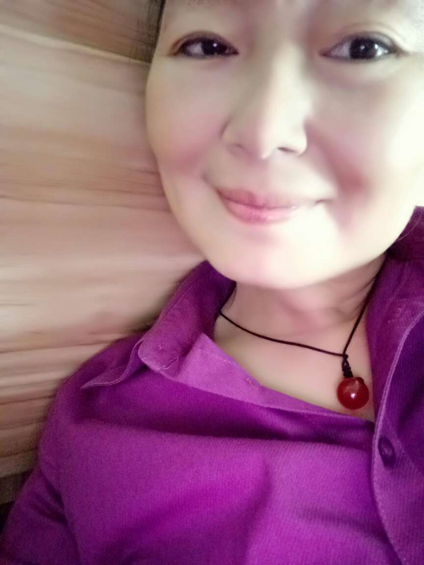 55岁离异女征婚照片(id:1295621)_湖北武汉征婚交友_我主良缘网