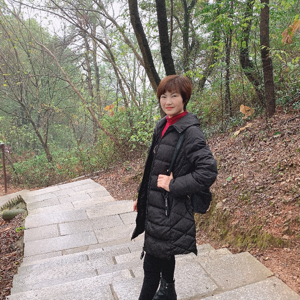 55岁离异女征婚照片(id:4305727)_上海上海征婚交友_我主良缘网