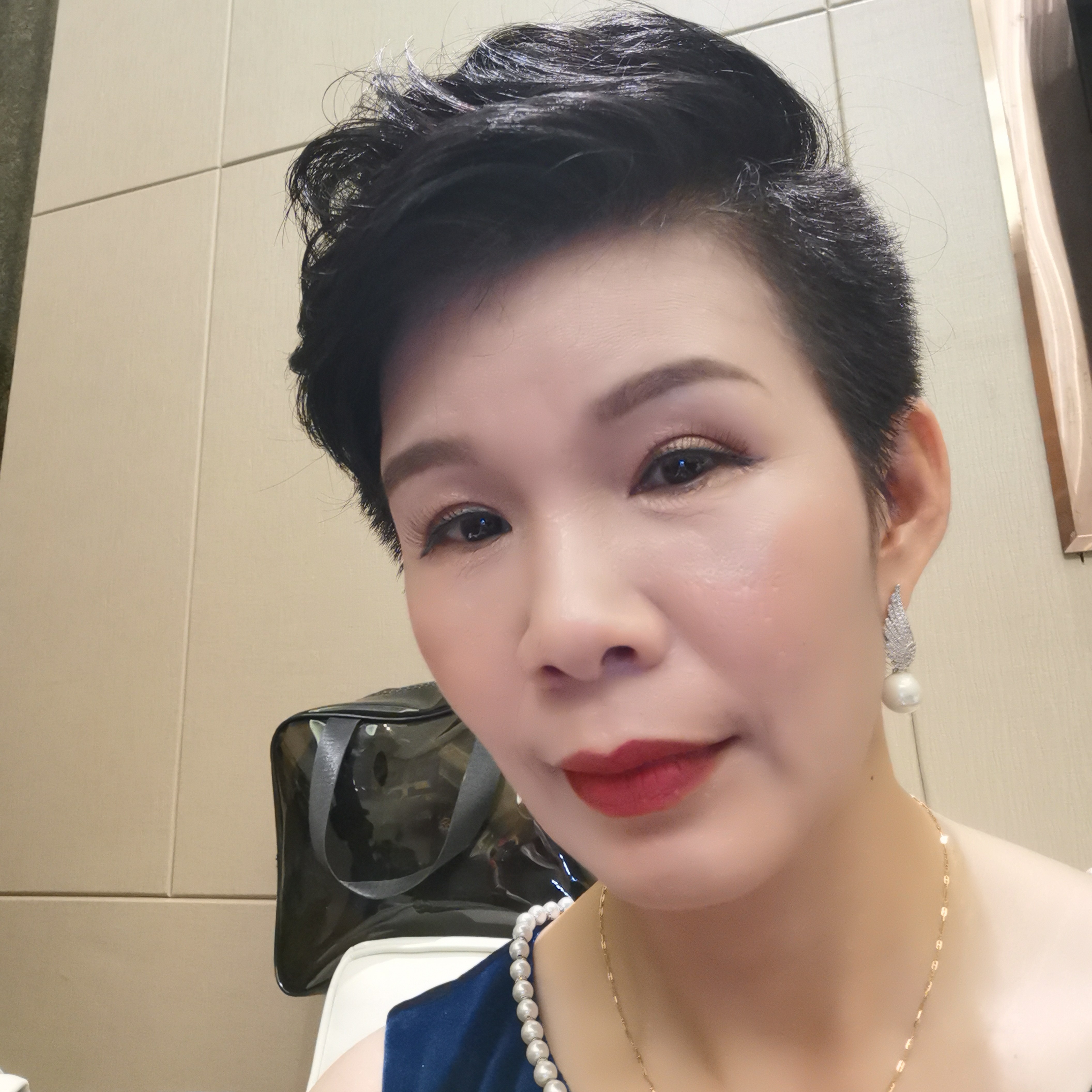 48岁离异女征婚照片(id:3511145)_广东广州征婚交友_我主良缘网