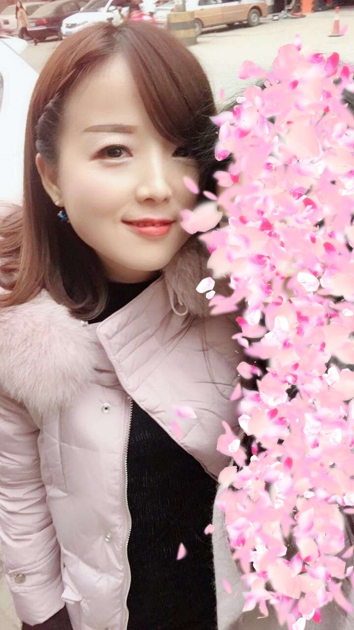 41岁离异女征婚照片(id:674682)_湖北武汉征婚交友_我主良缘网