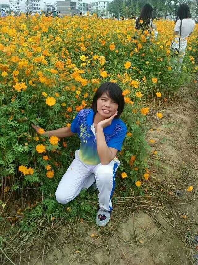 47岁离异女征婚照片(id:1018275)_广东广州征婚交友_我主良缘网