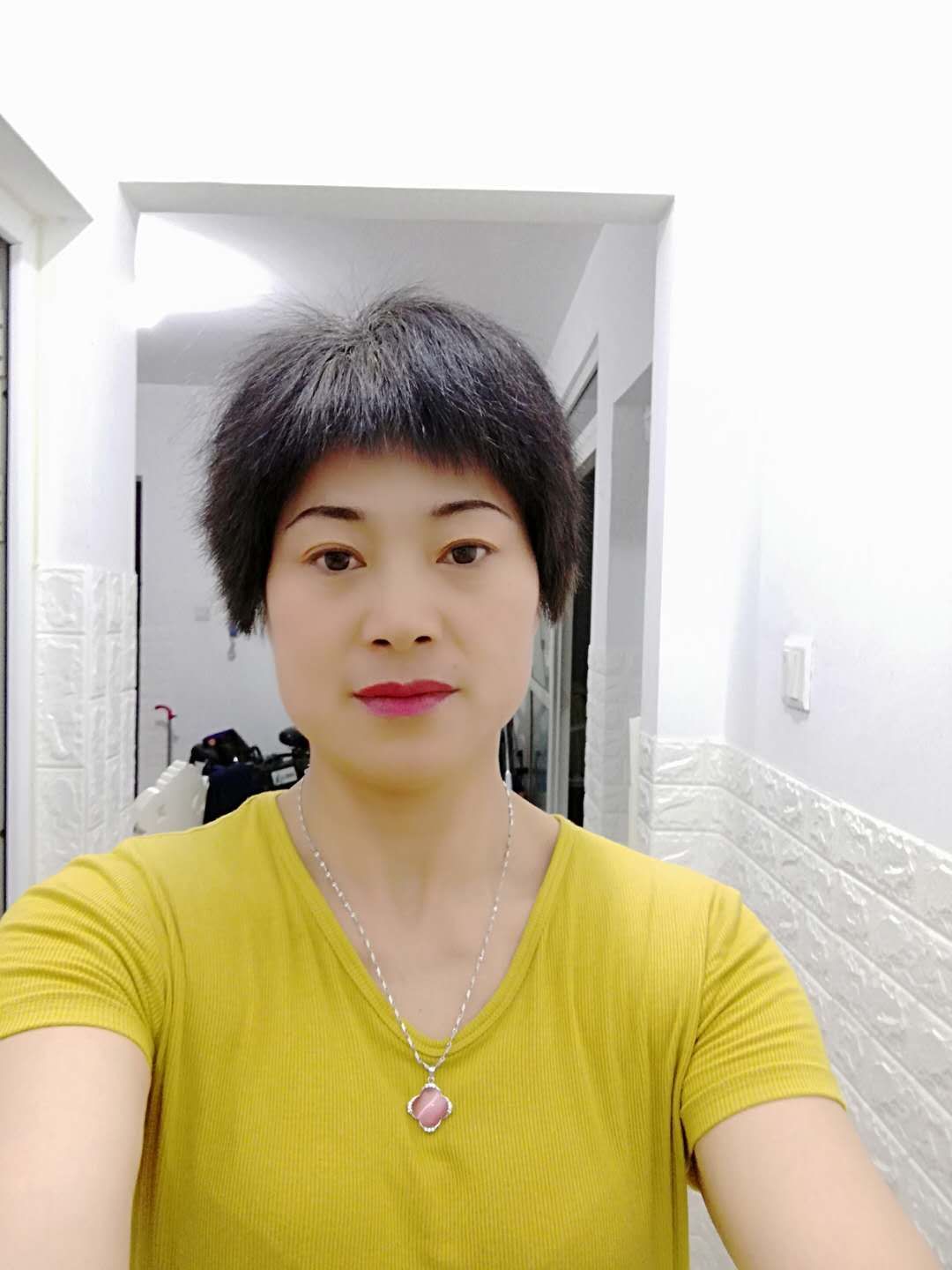 50岁离异女征婚照片(id:2458082)_北京北京征婚交友_我主良缘网