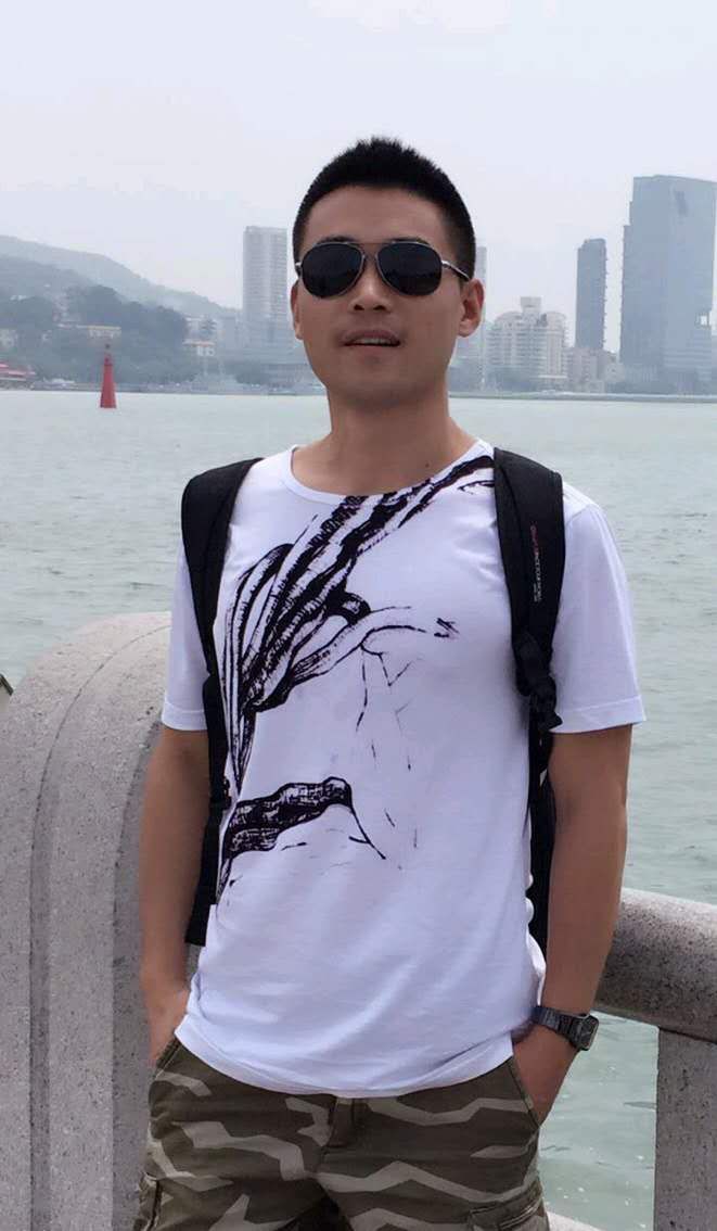 45岁离异男征婚照片(id:2291419)_广东深圳征婚交友_我主良缘网
