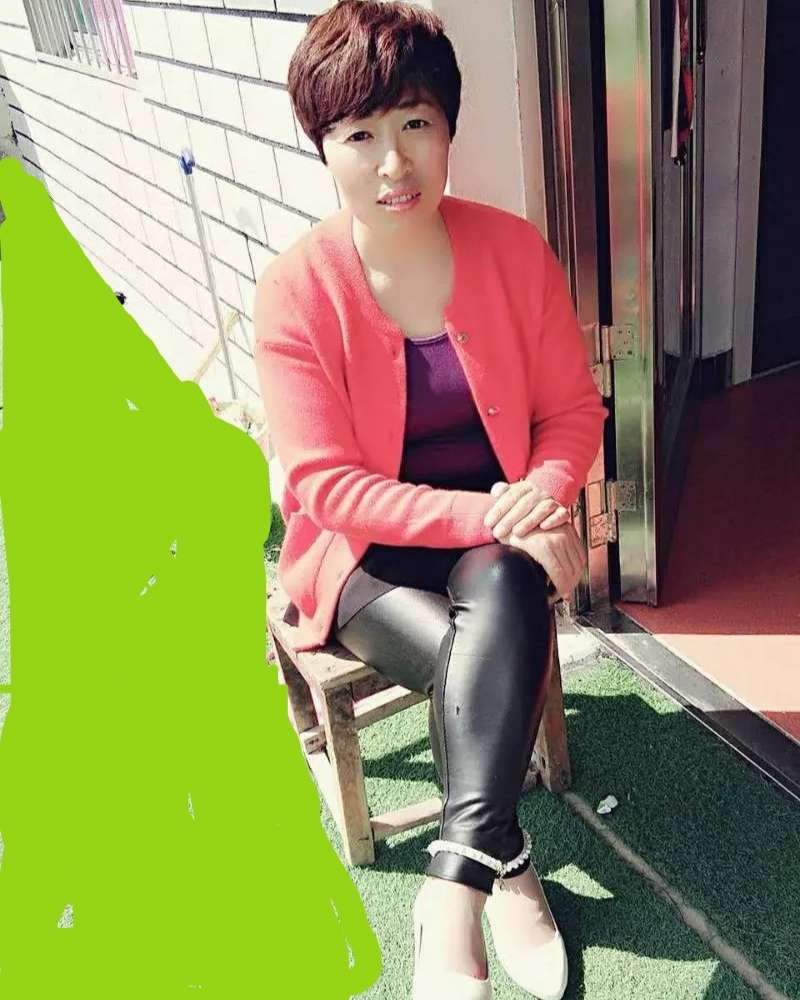 54岁离异女征婚照片(id:3246729)_广东深圳征婚交友_我主良缘网