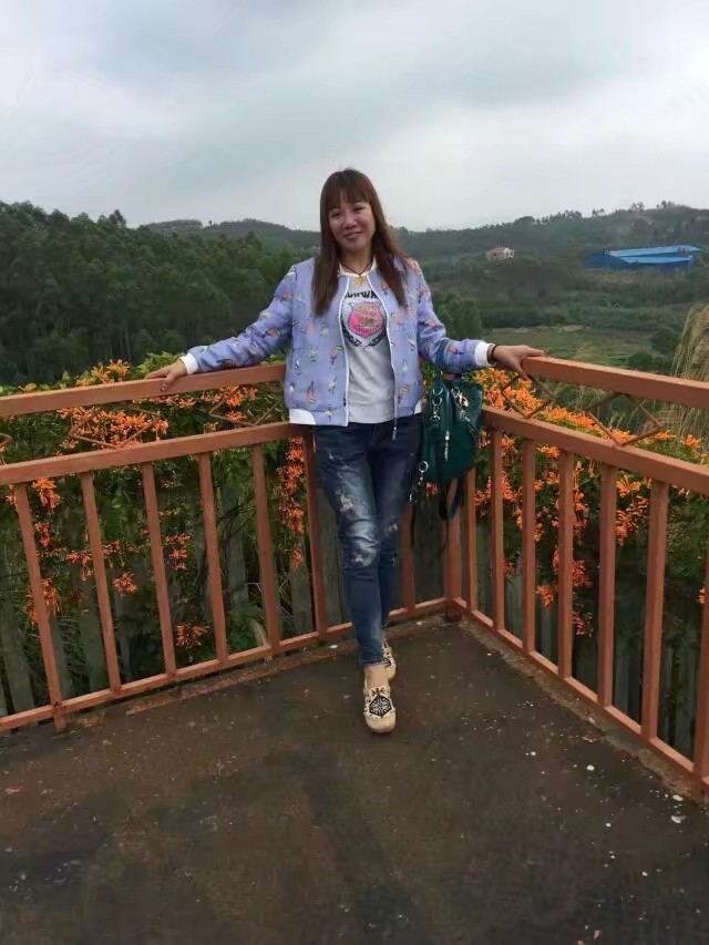 52岁离异女征婚照片(id:2050999)_江苏苏州征婚交友_我主良缘网