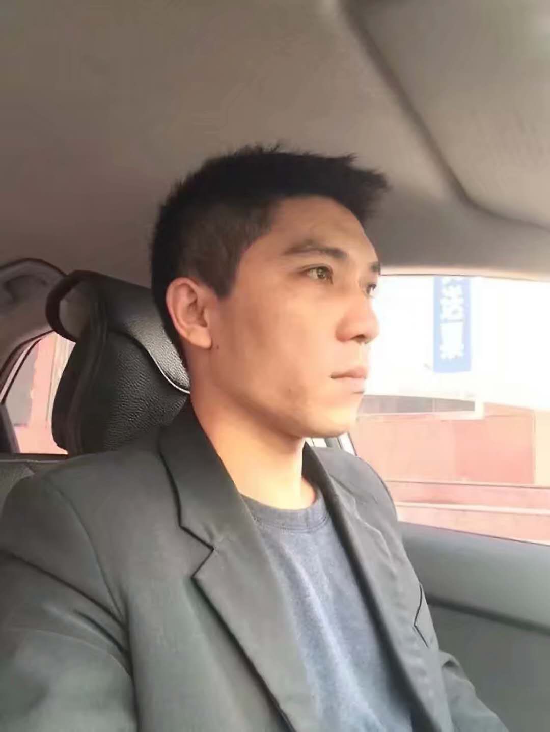 40岁离异男征婚照片(id:3841924)_福建厦门征婚交友_我主良缘网