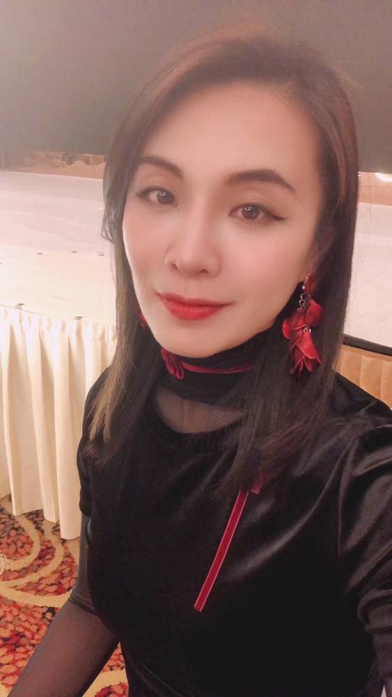 44岁离异女征婚照片(id:2740898)_上海上海征婚交友_我主良缘网