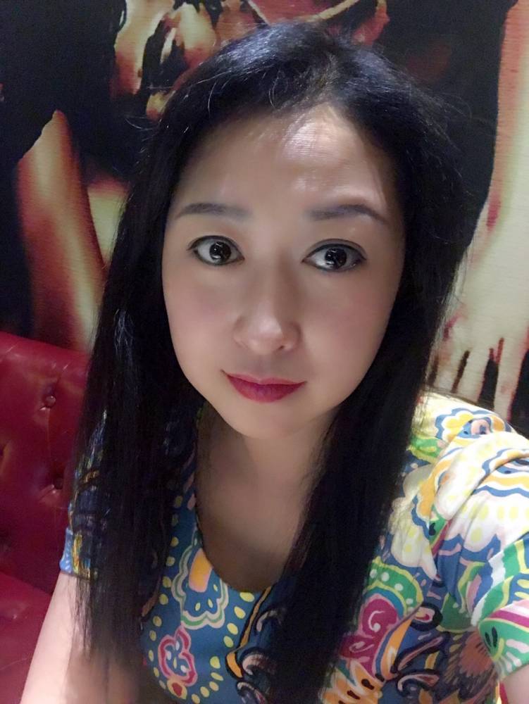 离异女征婚46岁图片