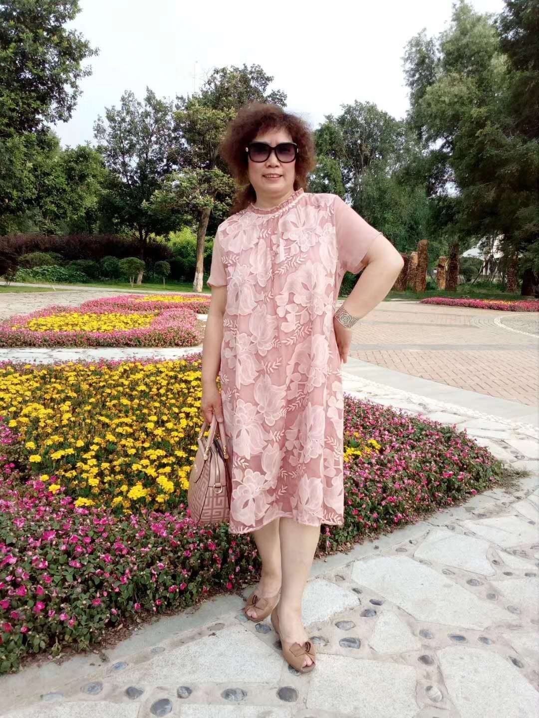 60岁丧偶女征婚照片(id:4214428)_北京北京征婚交友_我主良缘网