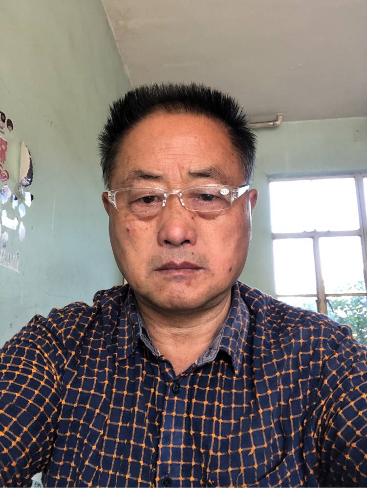 69岁离异男征婚照片(id:2825239)_上海上海征婚交友_我主良缘网