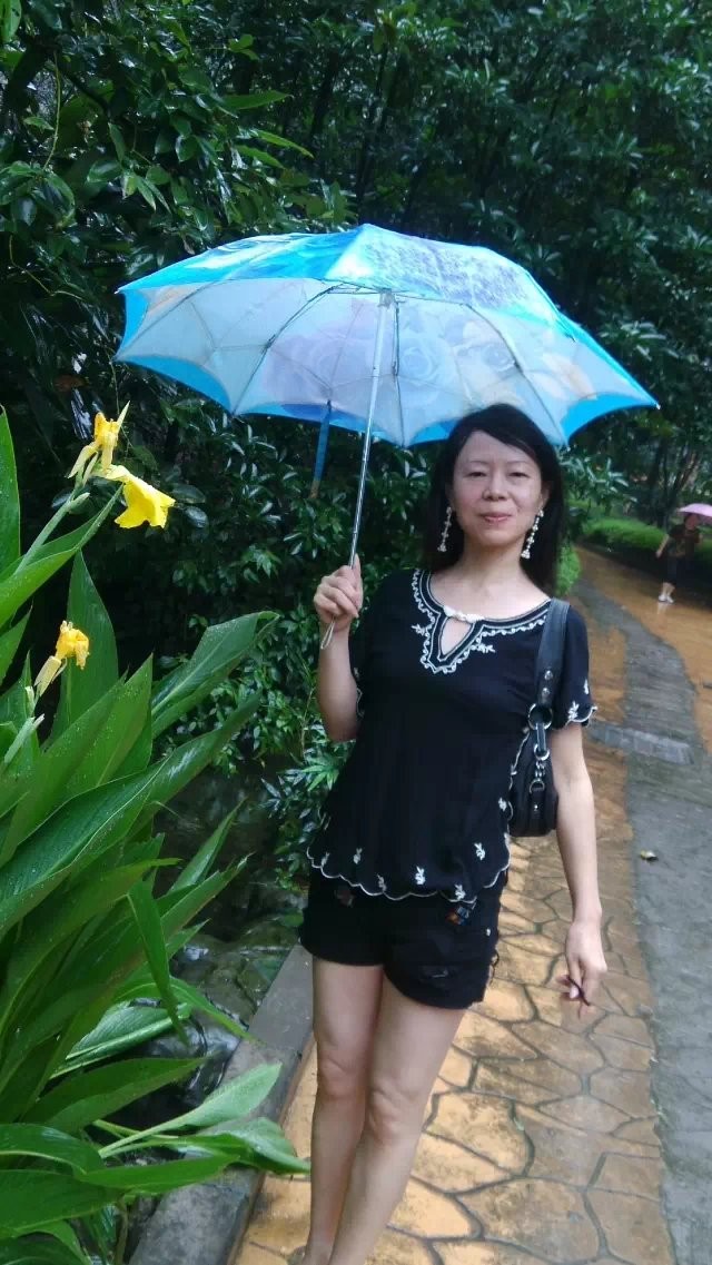 55岁离异女征婚照片(id:1019247)_重庆重庆征婚交友_我主良缘网