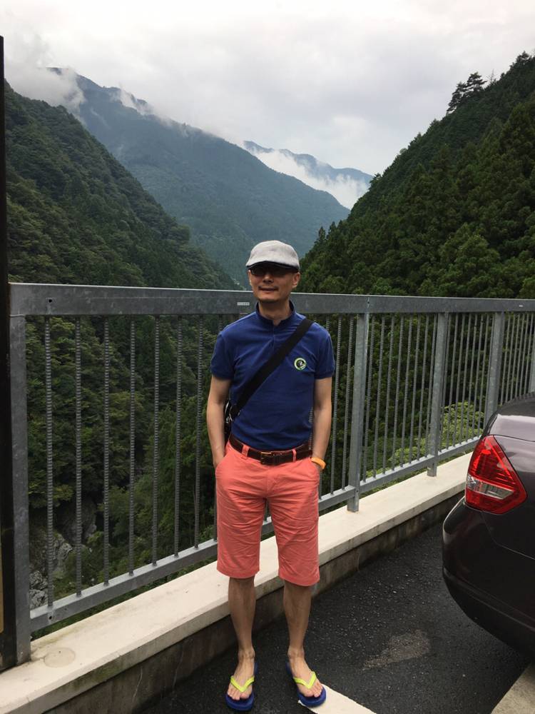 48岁离异男征婚照片(id:1513769)_上海上海征婚交友_我主良缘网