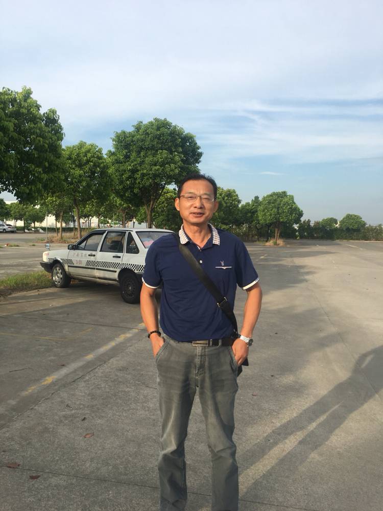 55岁离异男征婚照片(id:1267067)_上海上海征婚交友_我主良缘网