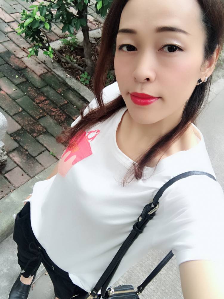 36岁离异女征婚照片(id:1162565)_广东广州征婚交友_我主良缘网
