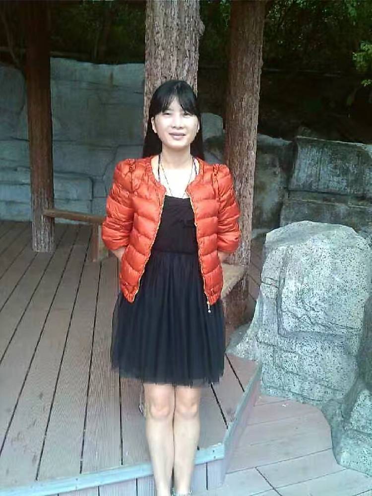45岁离异女征婚照片(id:1552012)_广东深圳征婚交友_我主良缘网