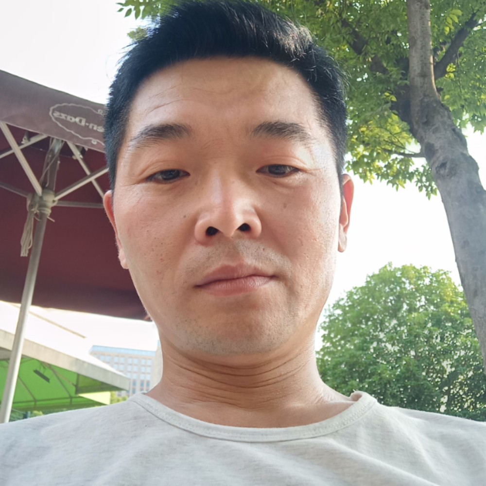 39岁离异男征婚照片(id:674665)_上海上海征婚交友_我主良缘网