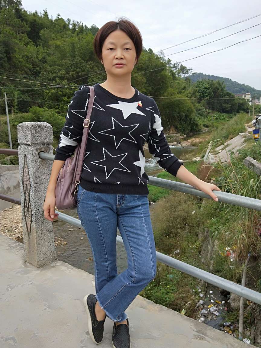 56歲離異女徵婚照片(id:1505060)_廣東清遠征婚交友_我主良緣網